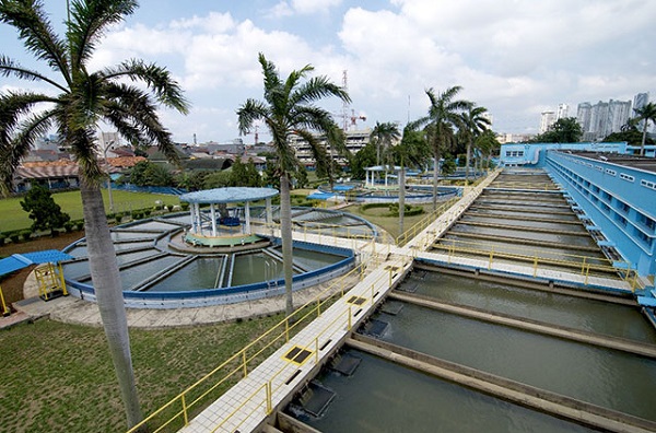 Pengolahan Air Limbah Pabrik oleh Jasa Kontraktor IPAL Terpercaya